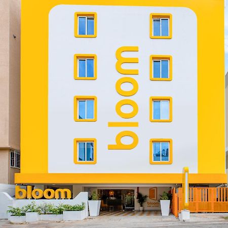 העיר בנגלור Bloom Hotel - Hsr Club מראה חיצוני תמונה